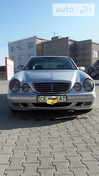 Седан Mercedes-Benz E-Class 2000 в 