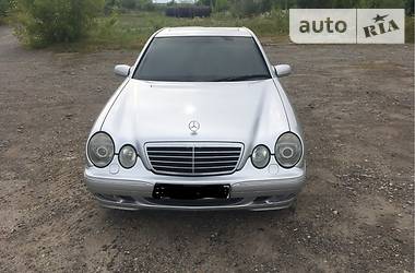 Седан Mercedes-Benz E-Class 2001 в 