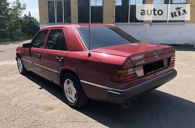 Седан Mercedes-Benz E-Class 1993 в 
