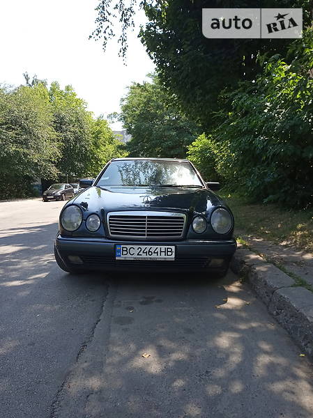 Mercedes-Benz E-Class 1996 Mercedes-Benz E-Class 1996