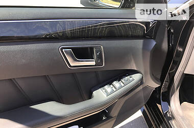 Седан Mercedes-Benz E-Class 2012 в 