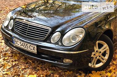 Седан Mercedes-Benz E-Class 2003 в Львове