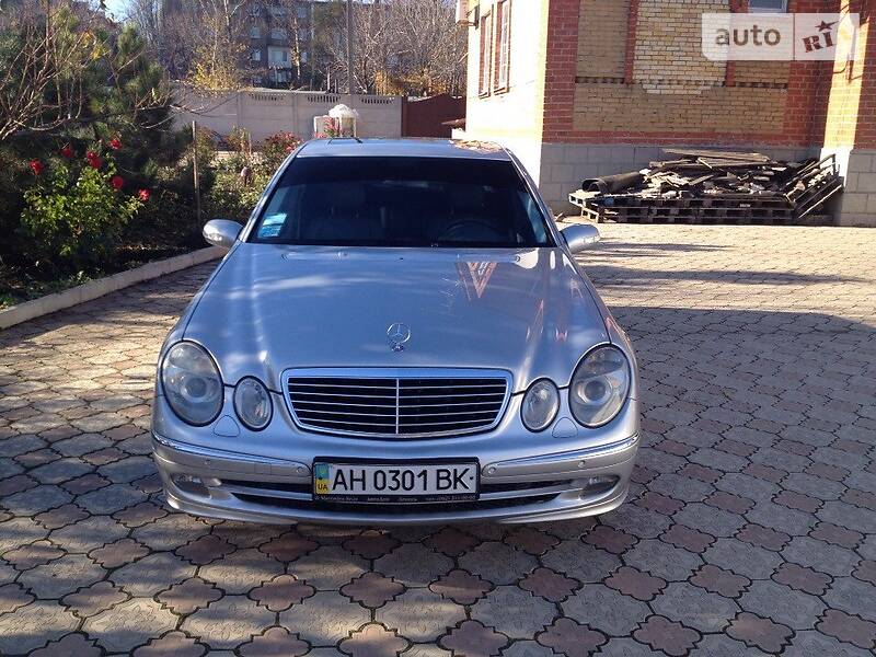 Седан Mercedes-Benz E-Class 2002 в Донецке