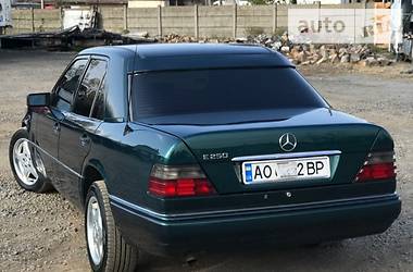 Хетчбек Mercedes-Benz E-Class 1994 в Іршаві