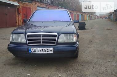 Седан Mercedes-Benz E-Class 1995 в Виннице