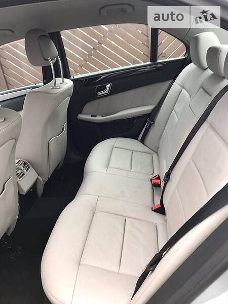 Седан Mercedes-Benz E-Class 2009 в Киеве