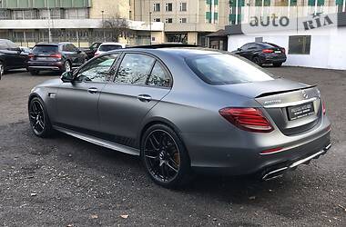 Седан Mercedes-Benz E-Class 2020 в 