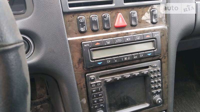 Седан Mercedes-Benz E-Class 2001 в Вінниці
