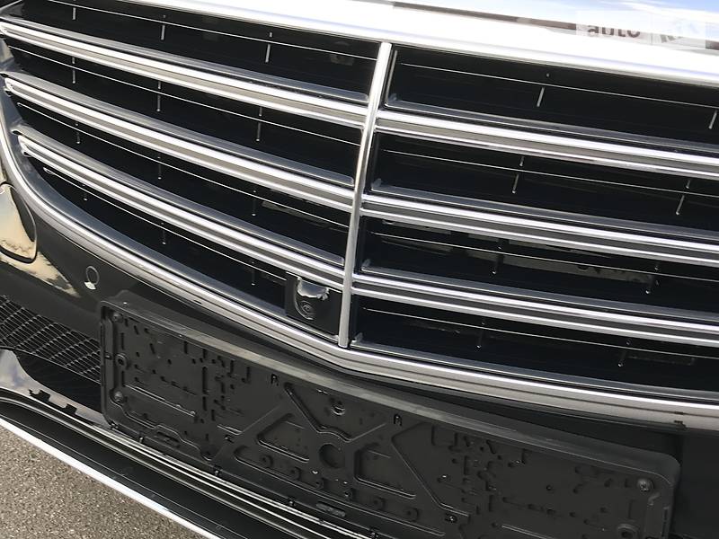Седан Mercedes-Benz E-Class 2018 в Києві