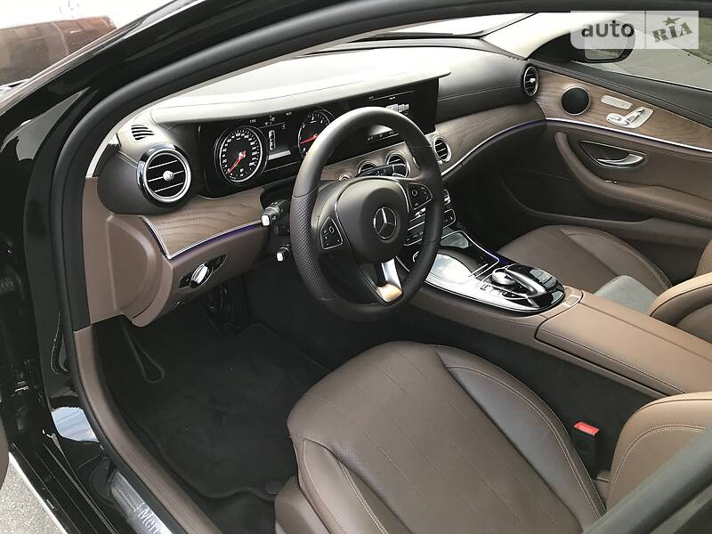 Седан Mercedes-Benz E-Class 2018 в Києві