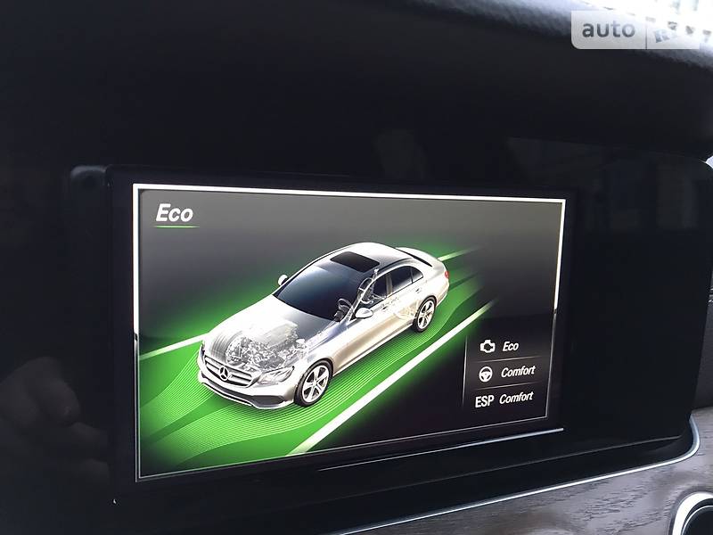 Седан Mercedes-Benz E-Class 2018 в Києві
