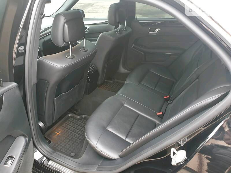 Седан Mercedes-Benz E-Class 2016 в Києві