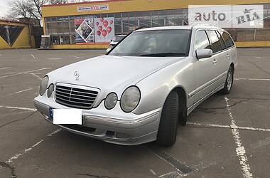 Універсал Mercedes-Benz E-Class 2001 в 