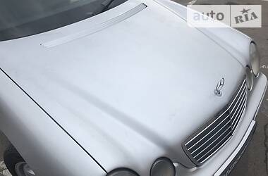 Універсал Mercedes-Benz E-Class 2001 в 