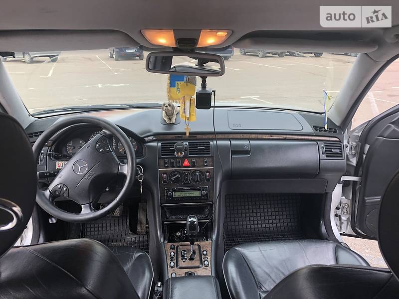 Універсал Mercedes-Benz E-Class 2001 в Житомирі