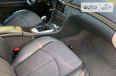 Седан Mercedes-Benz E-Class 2002 в 