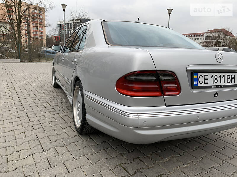 Седан Mercedes-Benz E-Class 2000 в Чернівцях