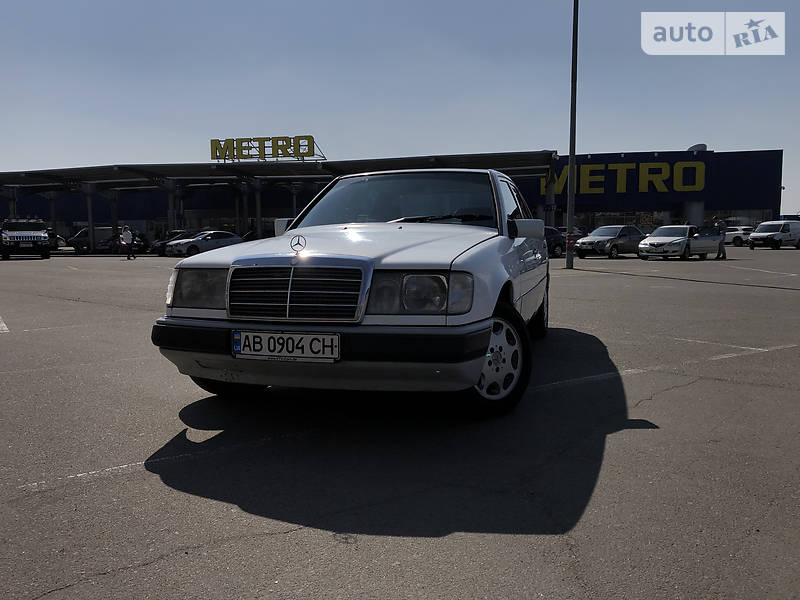 Седан Mercedes-Benz E-Class 1991 в Вінниці