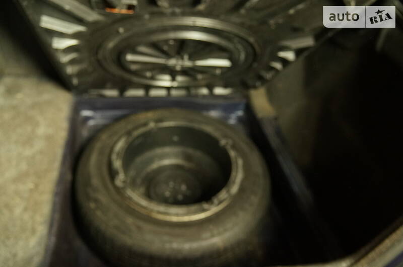 Седан Mercedes-Benz E-Class 1995 в Білій Церкві