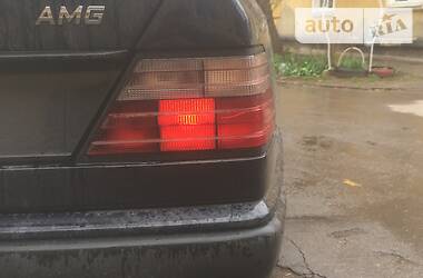 Седан Mercedes-Benz E-Class 1987 в 