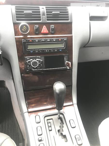 Седан Mercedes-Benz E-Class 1996 в Кропивницькому