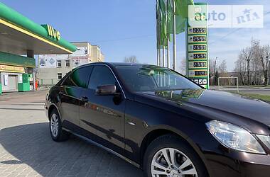 Седан Mercedes-Benz E-Class 2010 в 