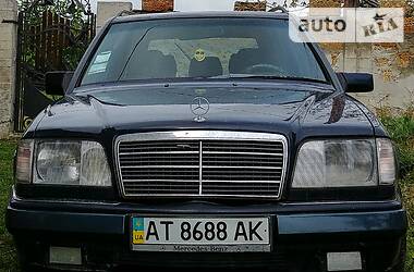 Універсал Mercedes-Benz E-Class 1990 в 