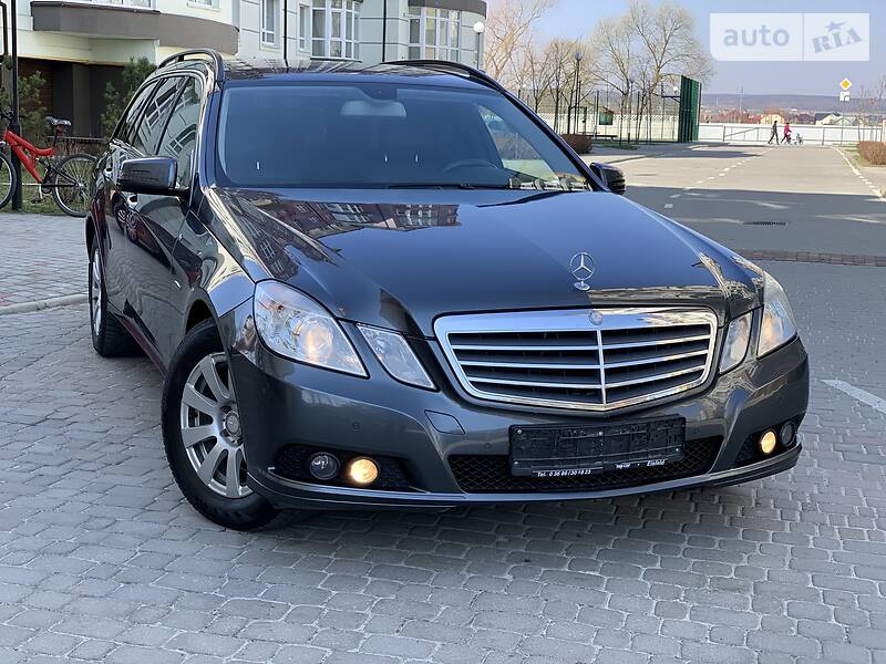 Універсал Mercedes-Benz E-Class 2011 в Івано-Франківську
