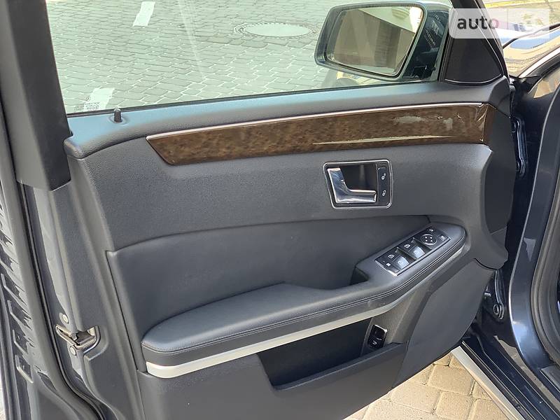 Універсал Mercedes-Benz E-Class 2011 в Івано-Франківську