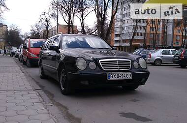 Універсал Mercedes-Benz E-Class 2000 в 