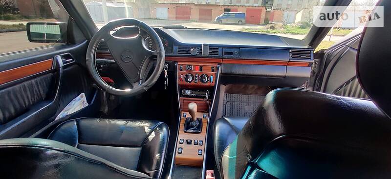 Купе Mercedes-Benz E-Class 1994 в Вінниці