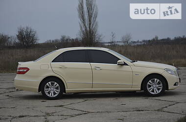 Седан Mercedes-Benz E-Class 2011 в Білій Церкві