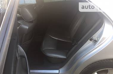 Седан Mercedes-Benz E-Class 2000 в 