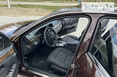 Седан Mercedes-Benz E-Class 2010 в 