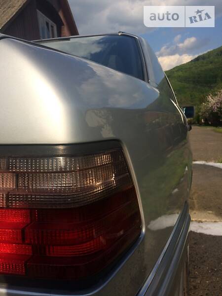 Седан Mercedes-Benz E-Class 1995 в Сваляві фото 32 Седан Mercedes-Benz E-Class 1995 в Сваляві