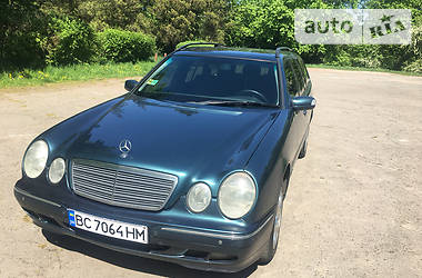 Универсал Mercedes-Benz E-Class 2001 в Львове