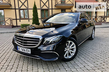 Седан Mercedes-Benz E-Class 2017 в 