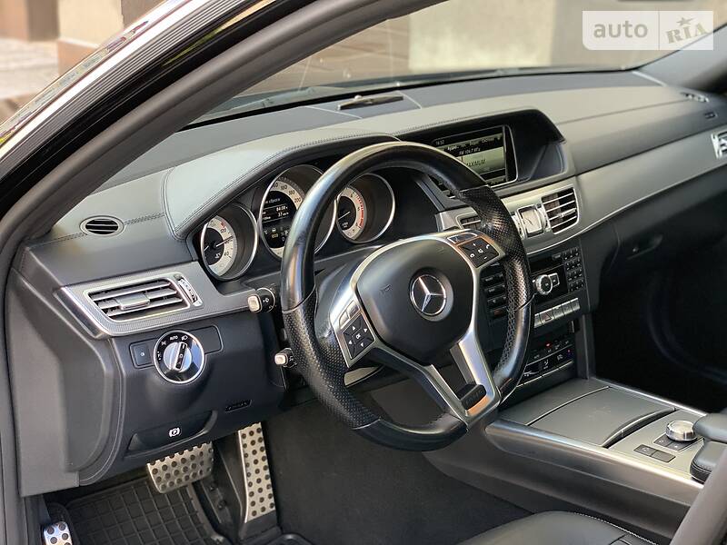 Седан Mercedes-Benz E-Class 2014 в Ивано-Франковске