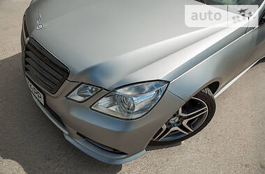 Седан Mercedes-Benz E-Class 2011 в Киеве