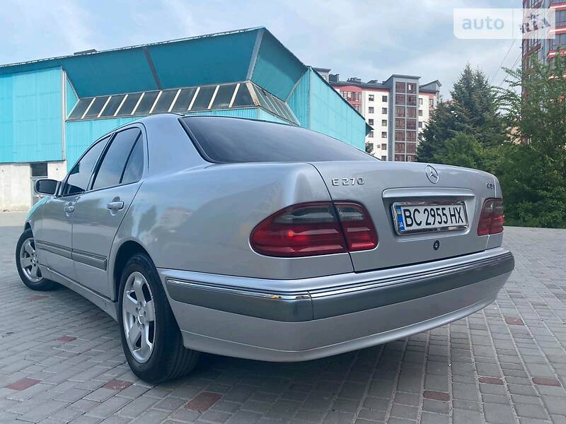 Седан Mercedes-Benz E-Class 2000 в Коломиї