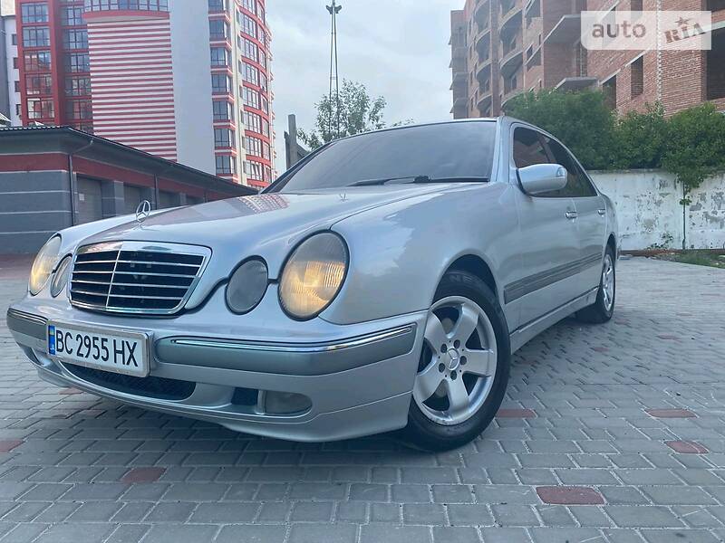 Седан Mercedes-Benz E-Class 2000 в Коломиї