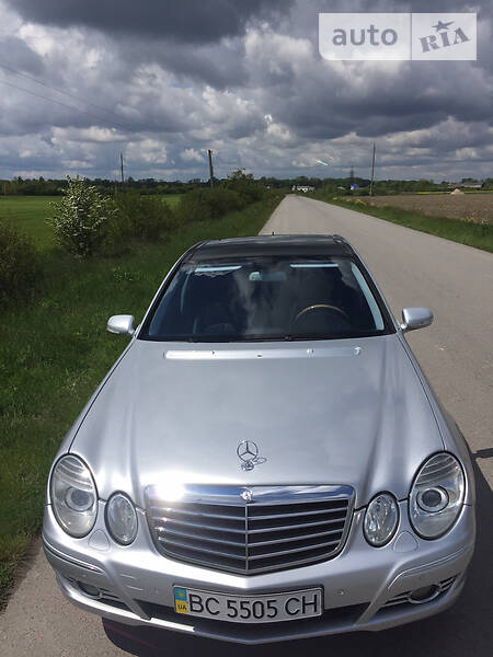 Седан Mercedes-Benz E-Class 2007 в Львові фото 27 Седан Mercedes-Benz E-Class 2007 в Львові