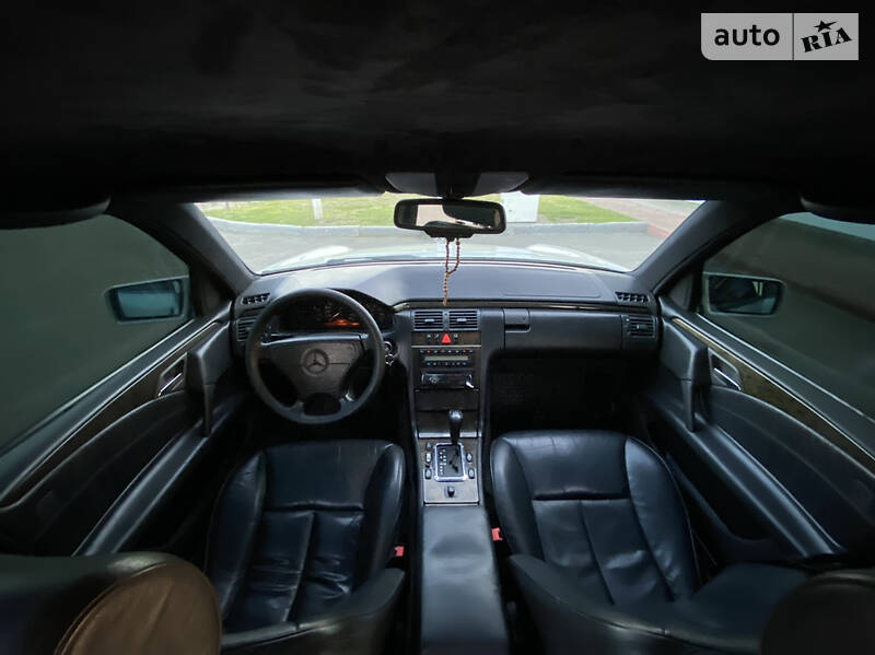 Седан Mercedes-Benz E-Class 1997 в Нежине