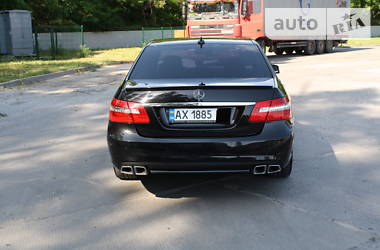 Седан Mercedes-Benz E-Class 2011 в Харькове