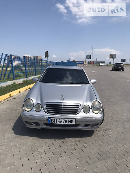 Седан Mercedes-Benz E-Class 2000 в Одесі
