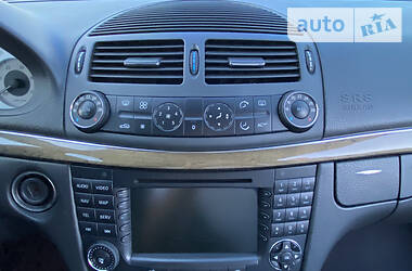 Седан Mercedes-Benz E-Class 2004 в 