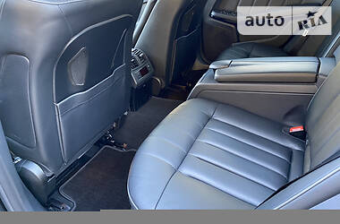 Седан Mercedes-Benz E-Class 2015 в 