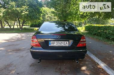 Седан Mercedes-Benz E-Class 2005 в 