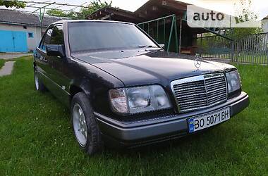 Седан Mercedes-Benz E-Class 1992 в Чорткове