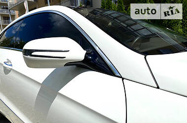 Купе Mercedes-Benz E-Class 2010 в 